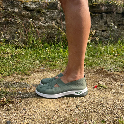 ErgoStepia™ – Orthopädische Komfort Sneaker für Damen